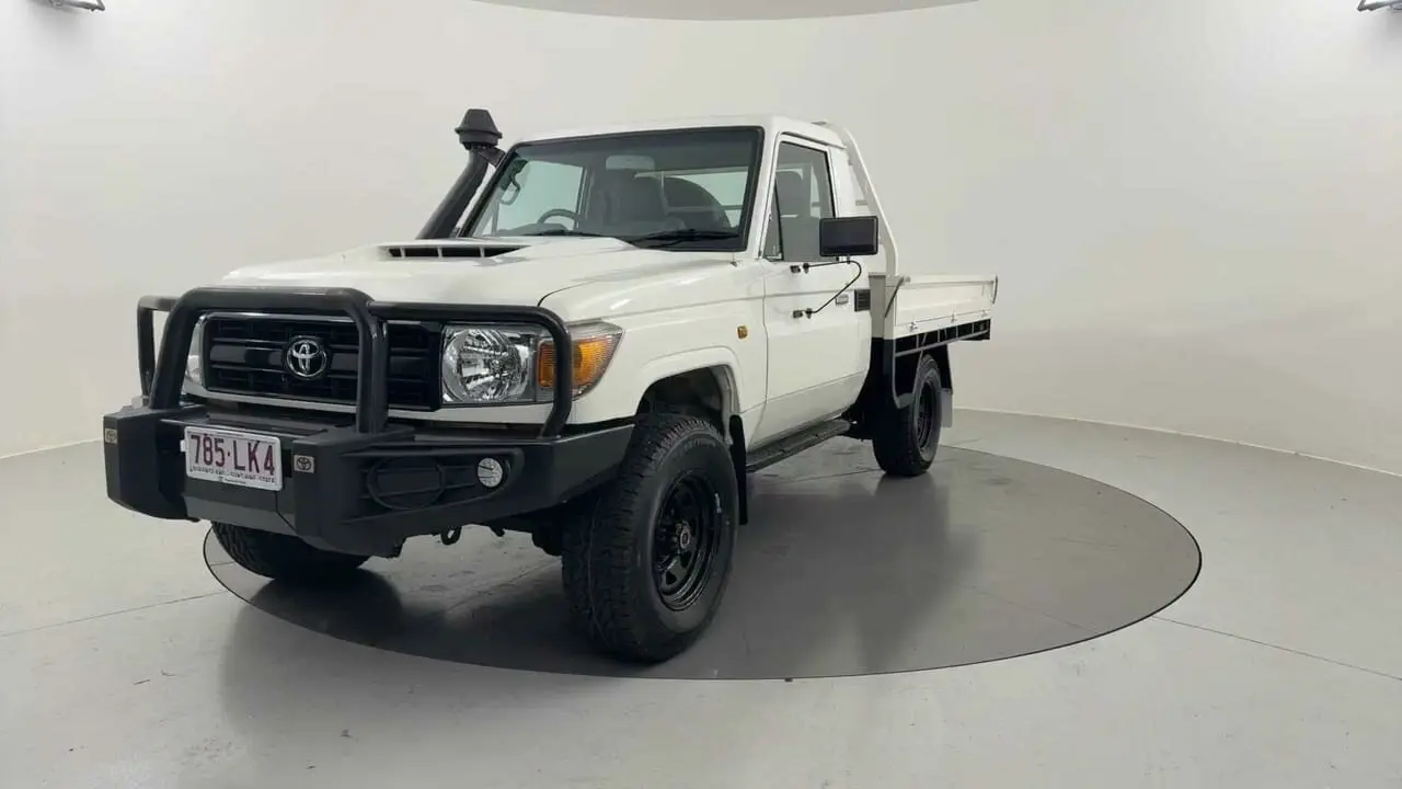 2021 Toyota Landcruiser 70 Series Image 1