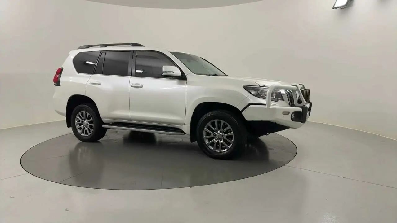 2019 Toyota Landcruiser Prado Image 6