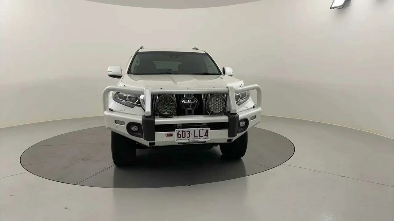 2019 Toyota Landcruiser Prado Image 8