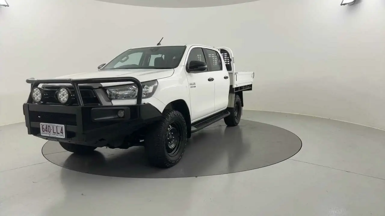 2021 Toyota Hilux Image 1