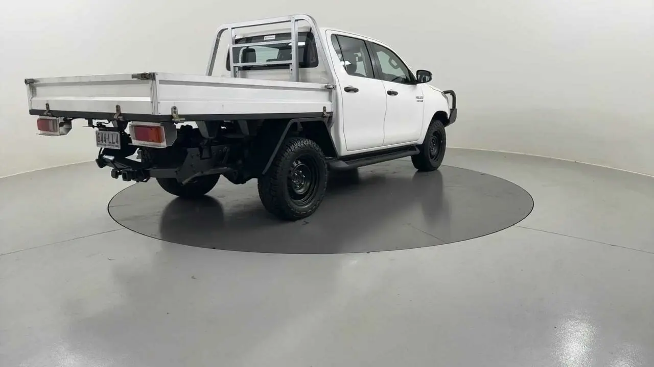 2021 Toyota Hilux Gallery Image 5