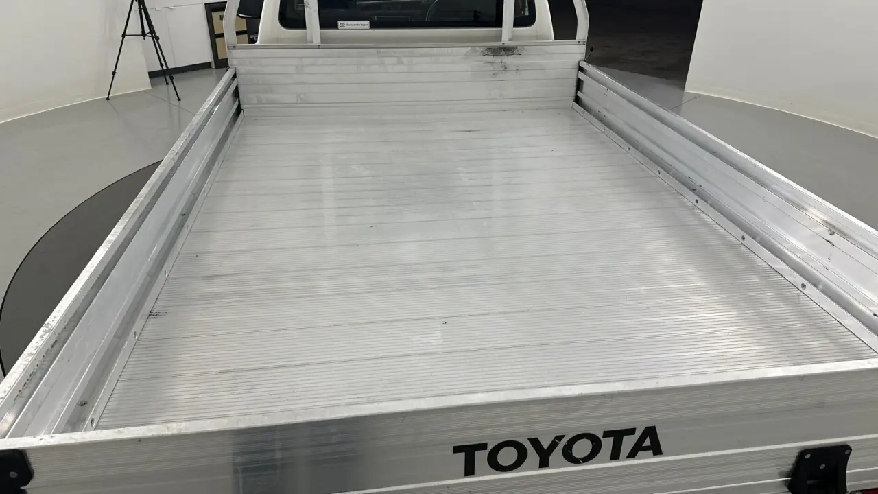 2019 Toyota Hilux Image 14