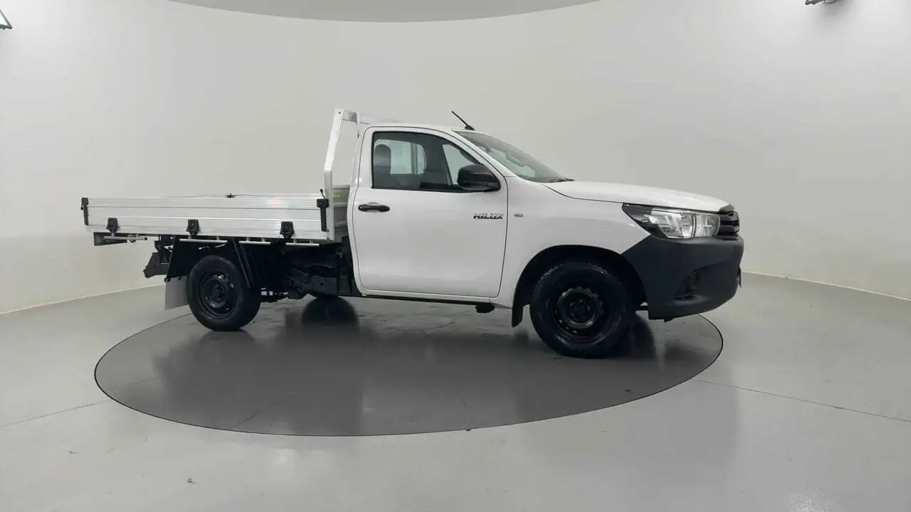 2019 Toyota Hilux Image 8