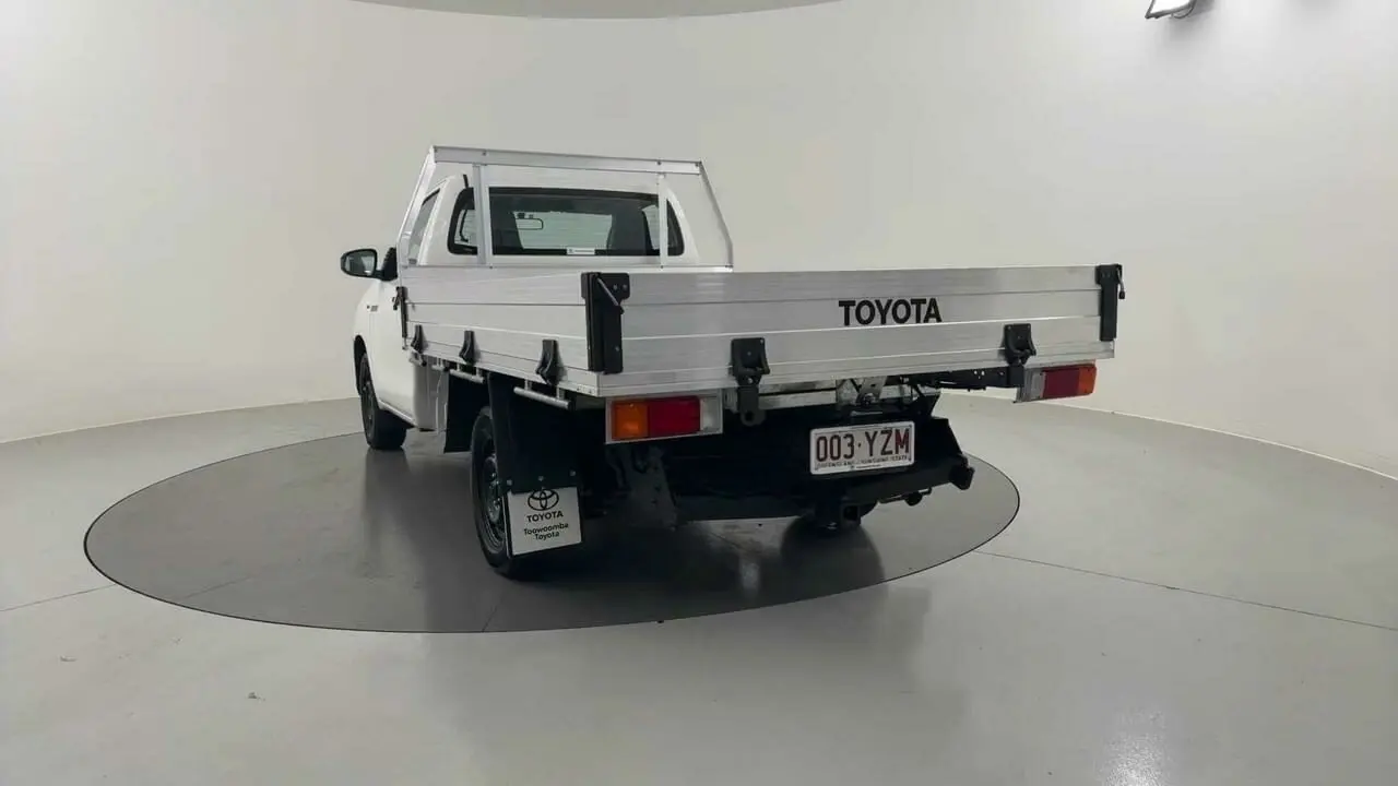 2019 Toyota Hilux Image 5