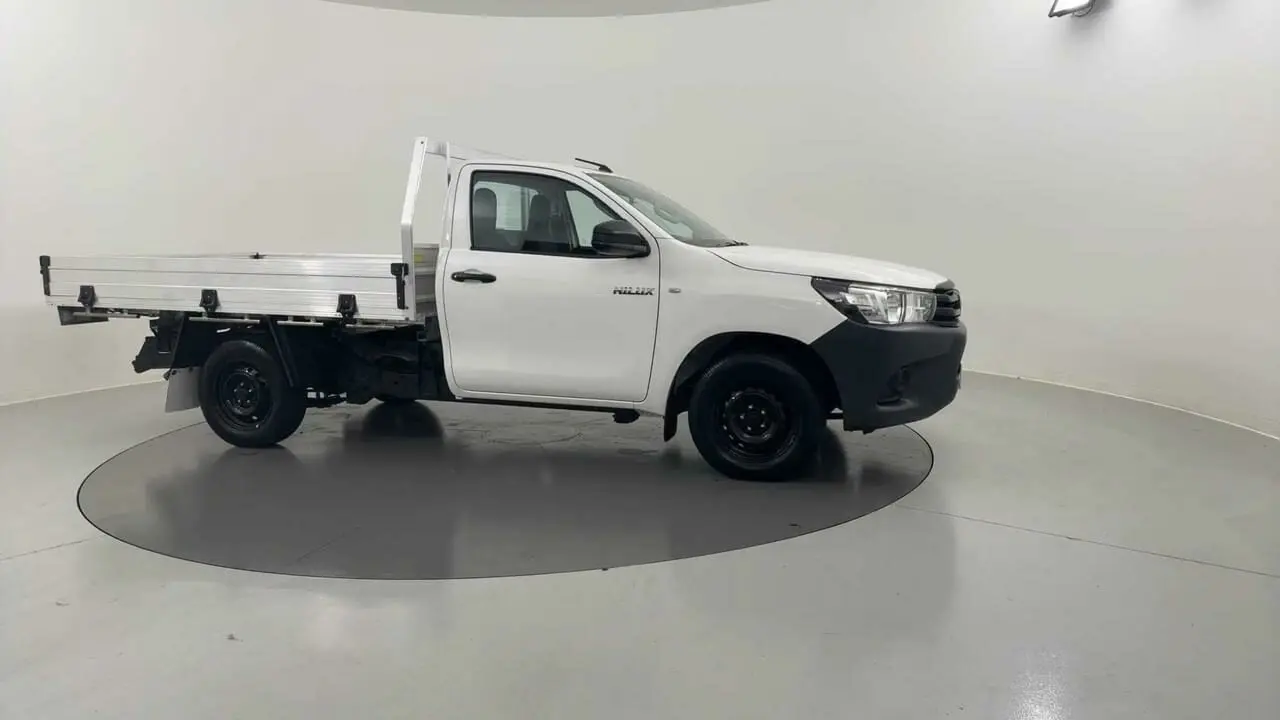 2019 Toyota Hilux Image 6