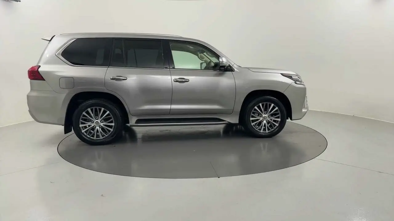 2019 Lexus Lx450d Gallery Image 6