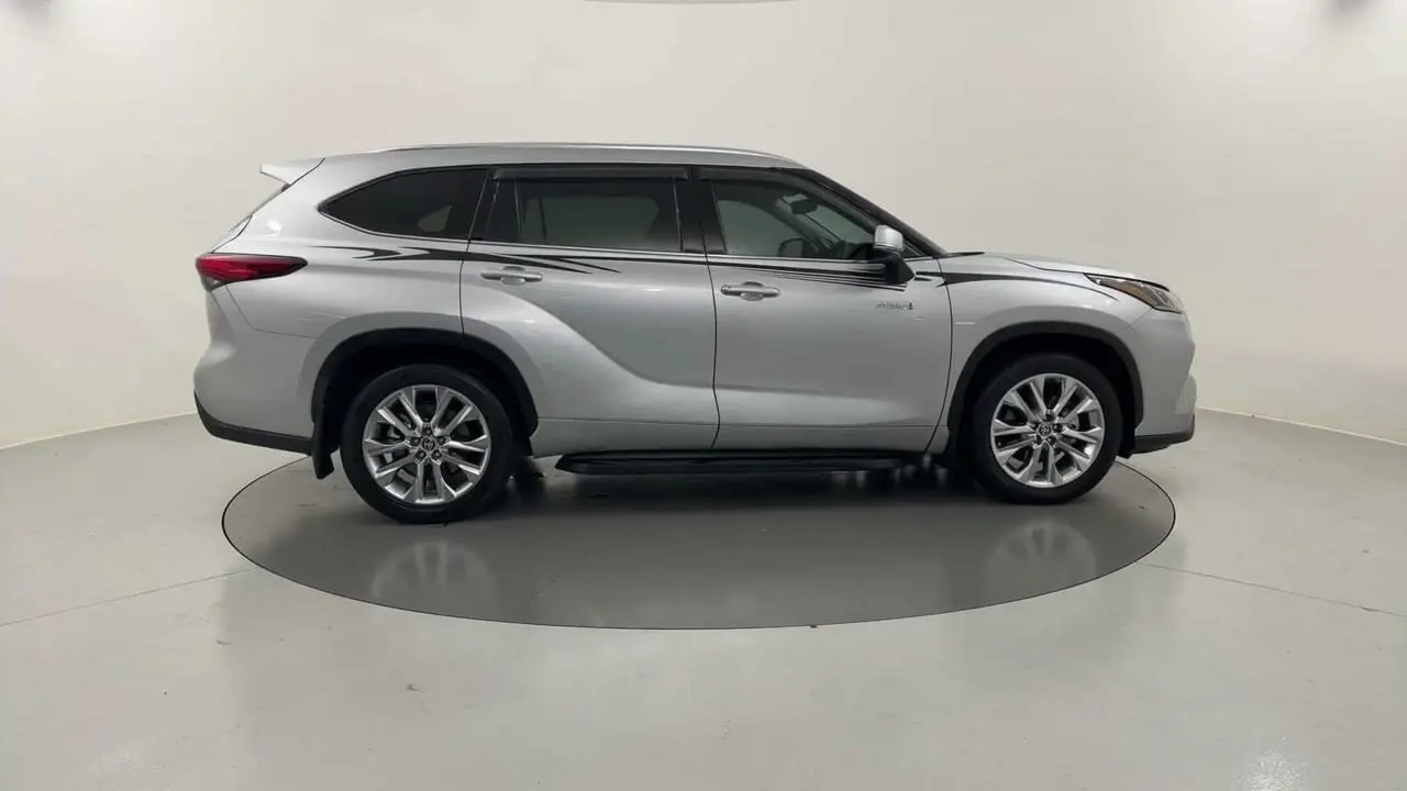 2021 Toyota Kluger Gallery Image 21