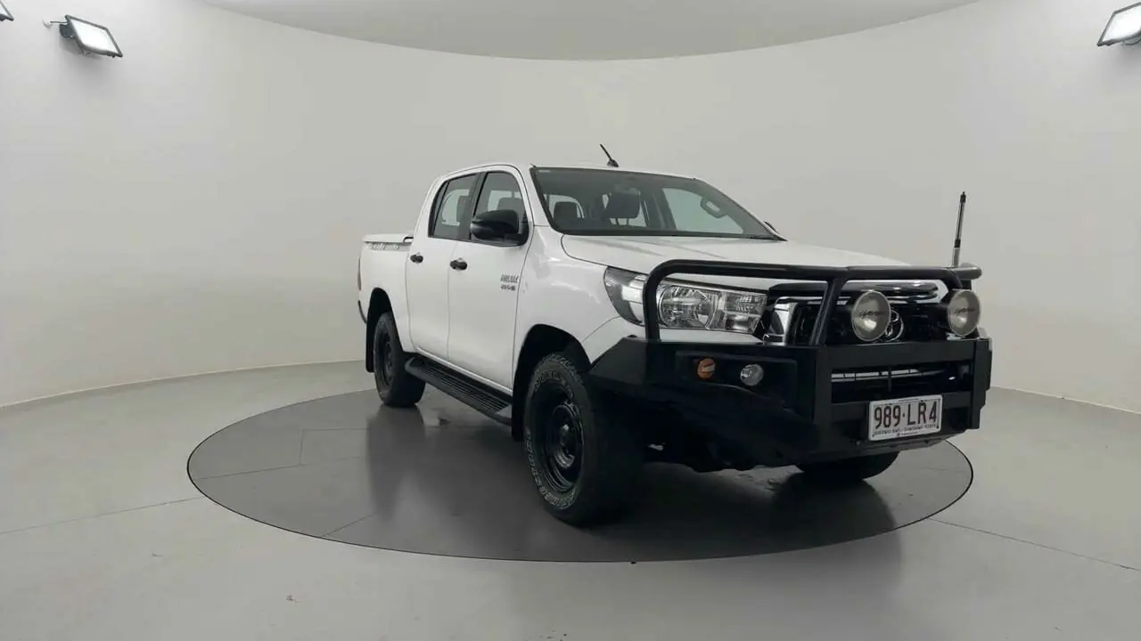 2019 Toyota Hilux Gallery Image 7