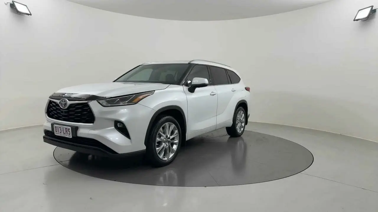 2022 Toyota Kluger Gallery Image 1