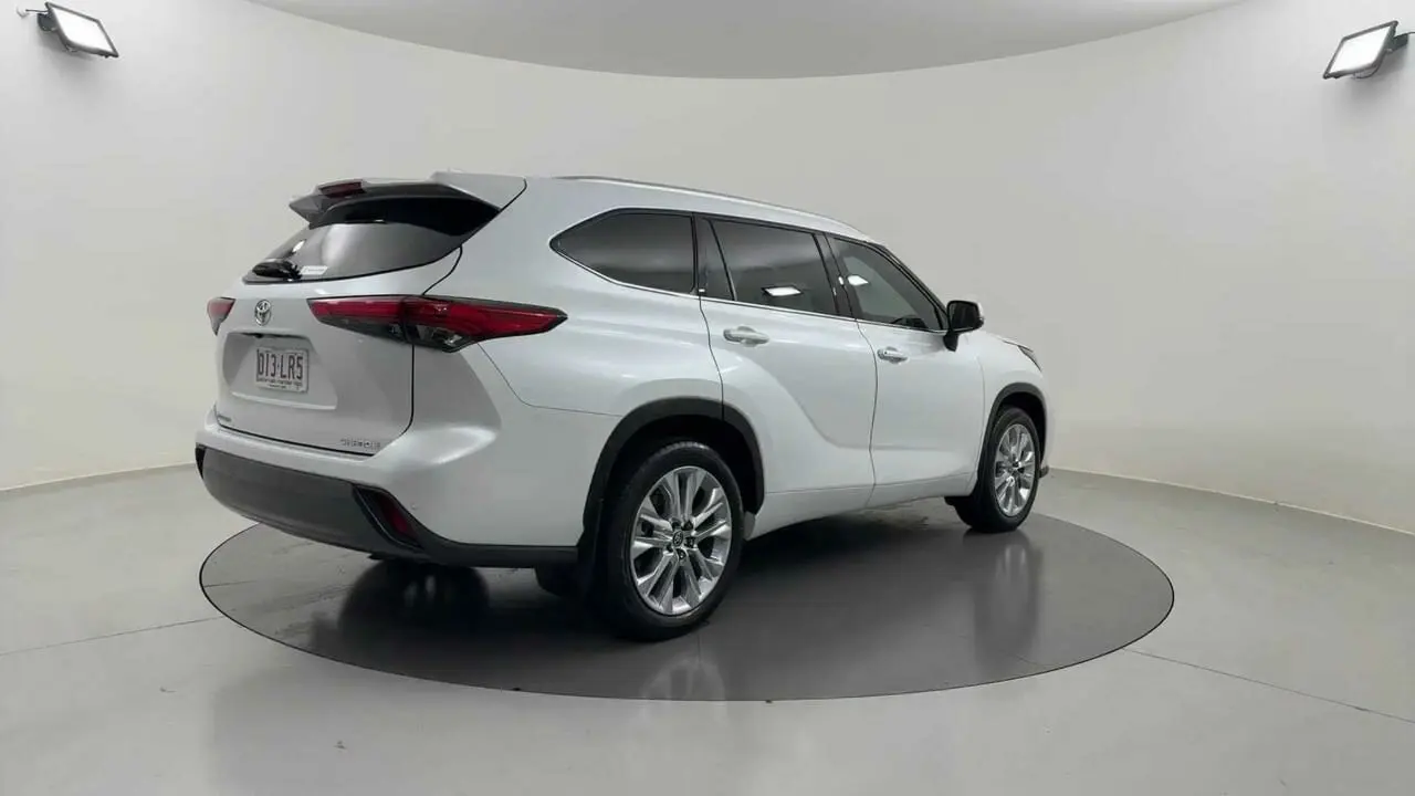 2022 Toyota Kluger Gallery Image 3