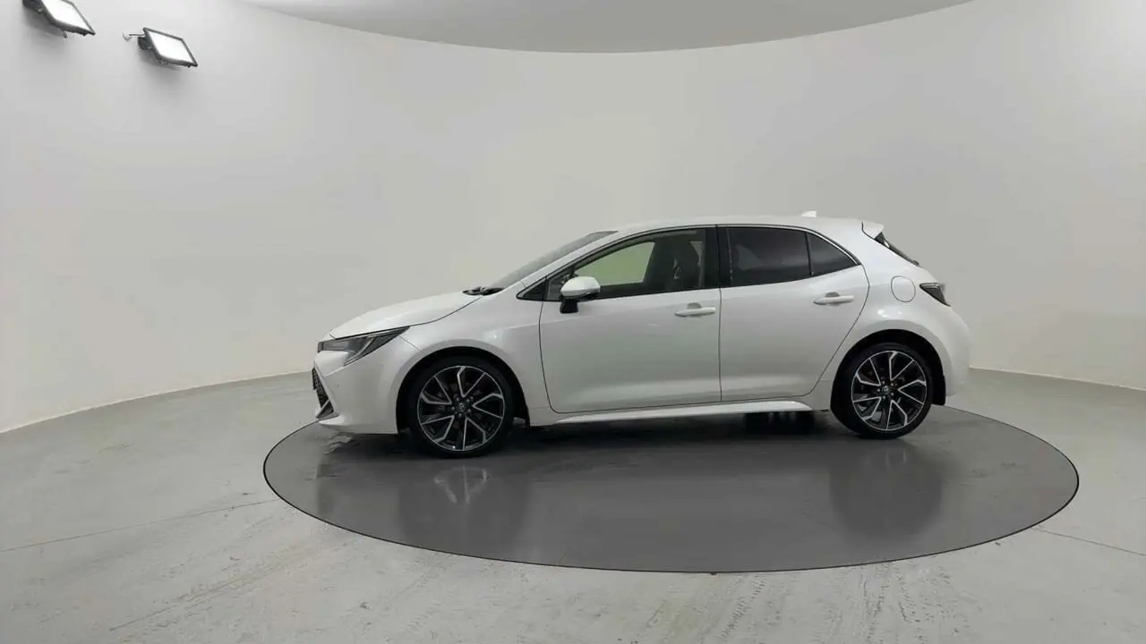 2019 Toyota Corolla Gallery Image 3