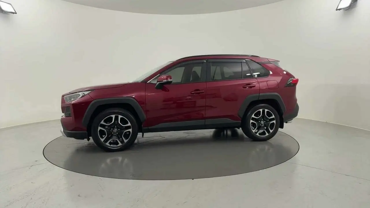 2021 Toyota Rav4 Gallery Image 2