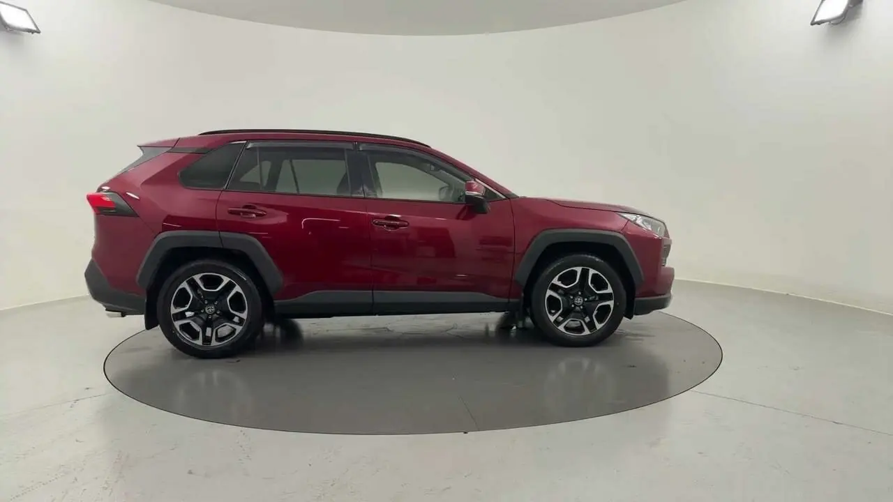 2021 Toyota Rav4 Gallery Image 6