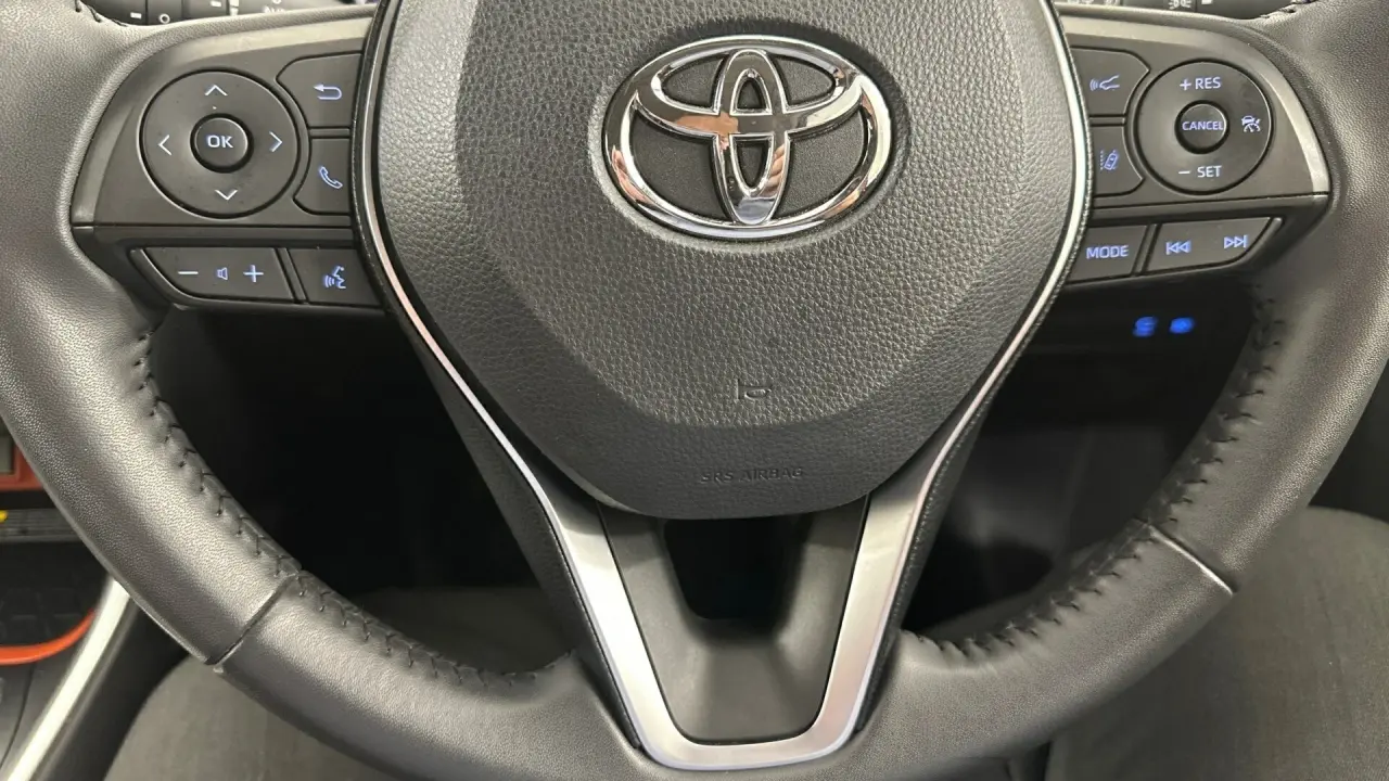 2021 Toyota Rav4 Gallery Image 9