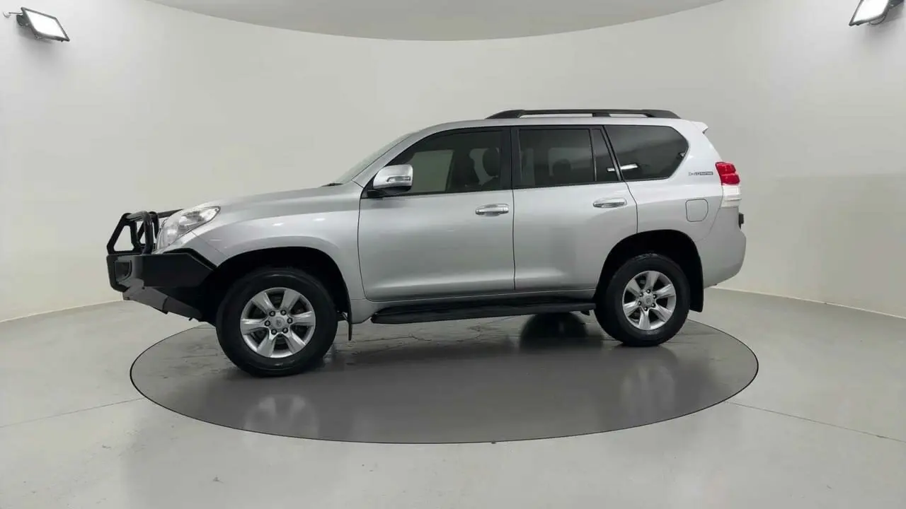 2012 Toyota Landcruiser Prado Gallery Image 2