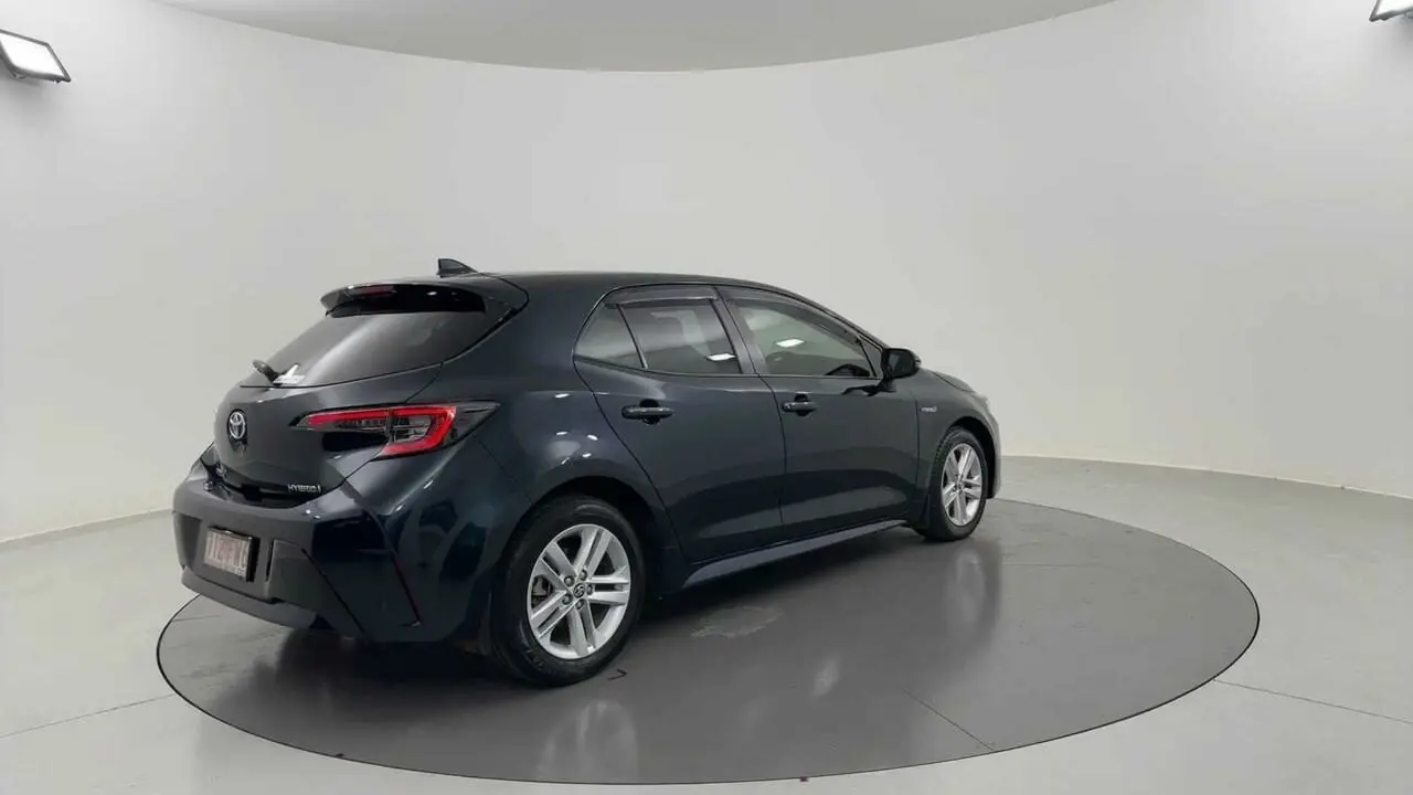 2020 Toyota Corolla Gallery Image 13