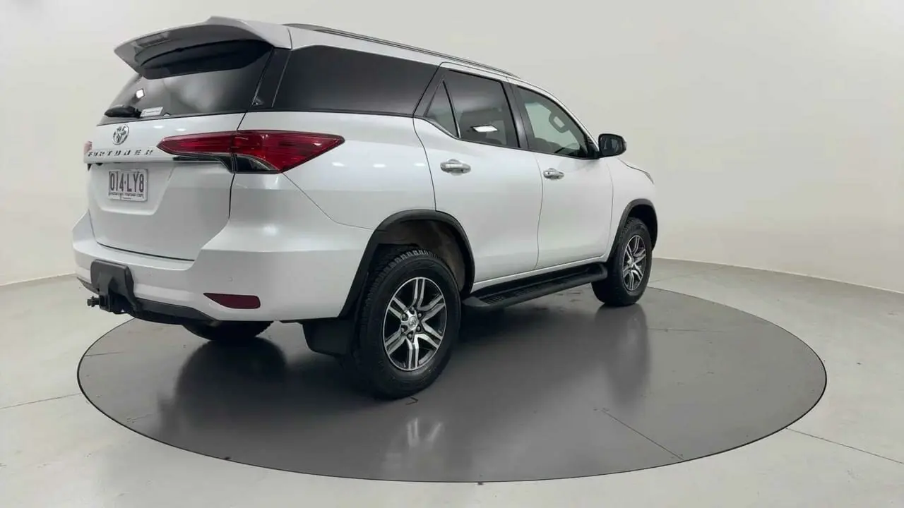 2022 Toyota Fortuner Gallery Image 5