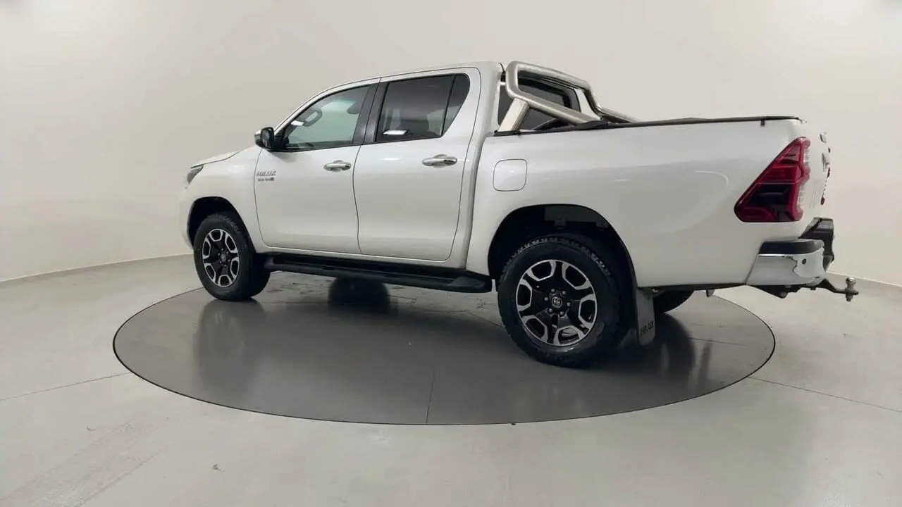 2020 Toyota Hilux Gallery Image 4