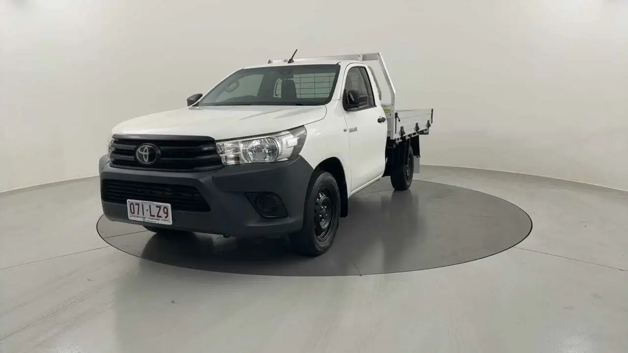 2020 Toyota Hilux Gallery Image 1