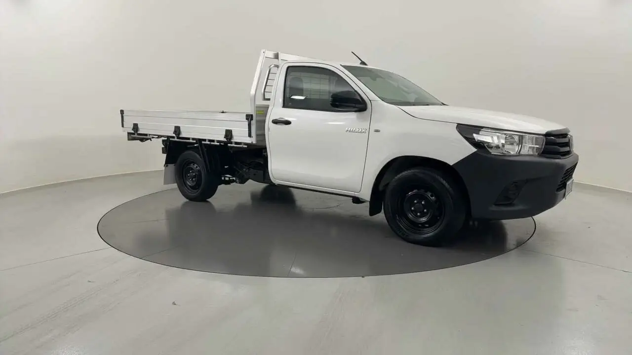 2020 Toyota Hilux Gallery Image 7