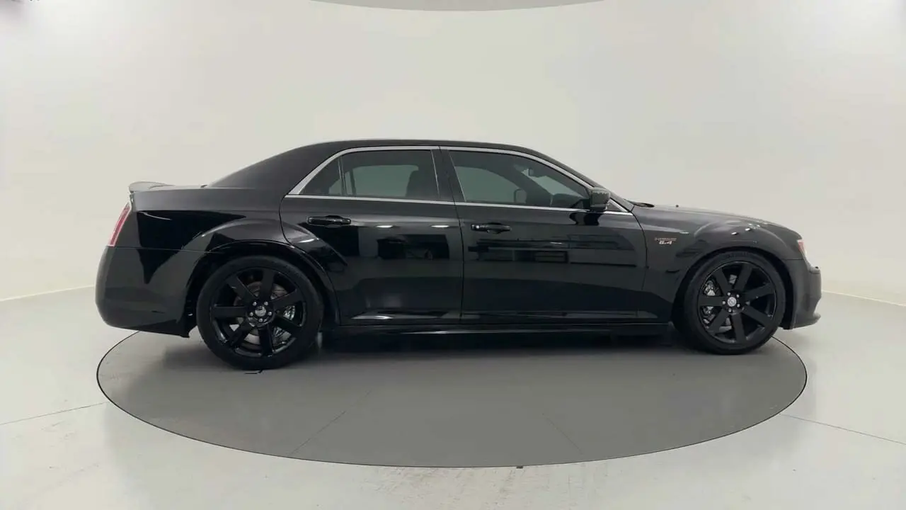 2012 Chrysler 300 Gallery Image 6