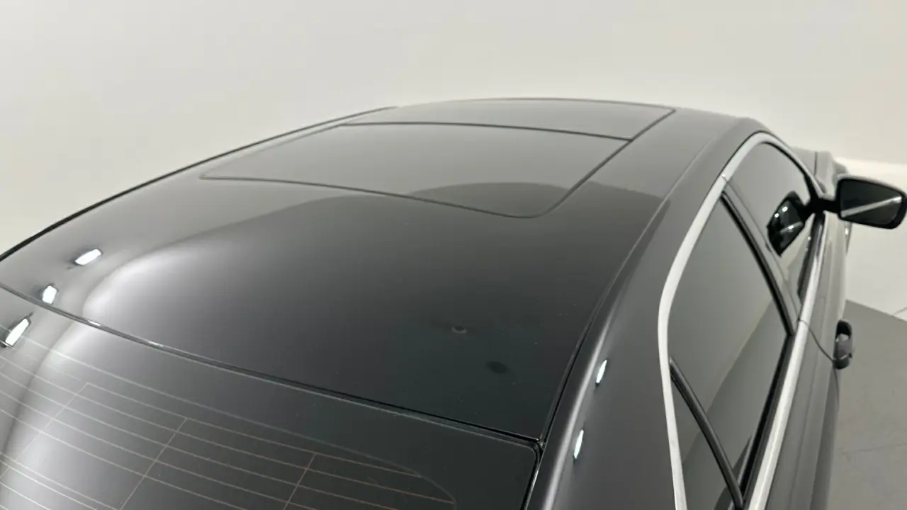 2012 Chrysler 300 Gallery Image 9