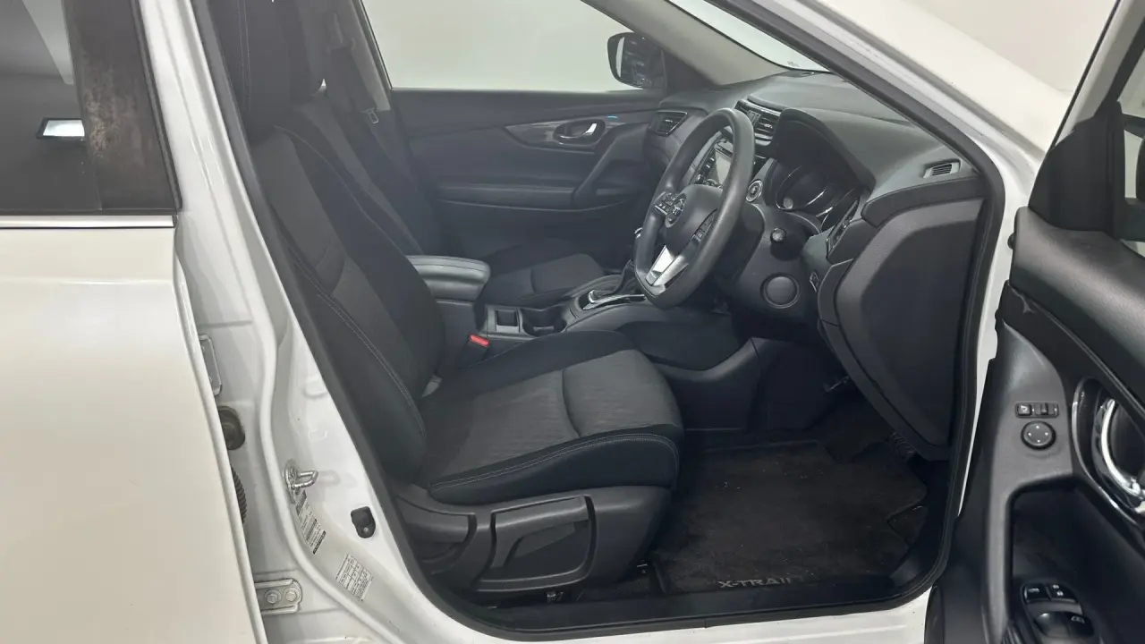 2019 Nissan X-Trail Gallery Image 14