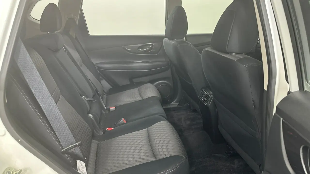 2019 Nissan X-Trail Gallery Image 15