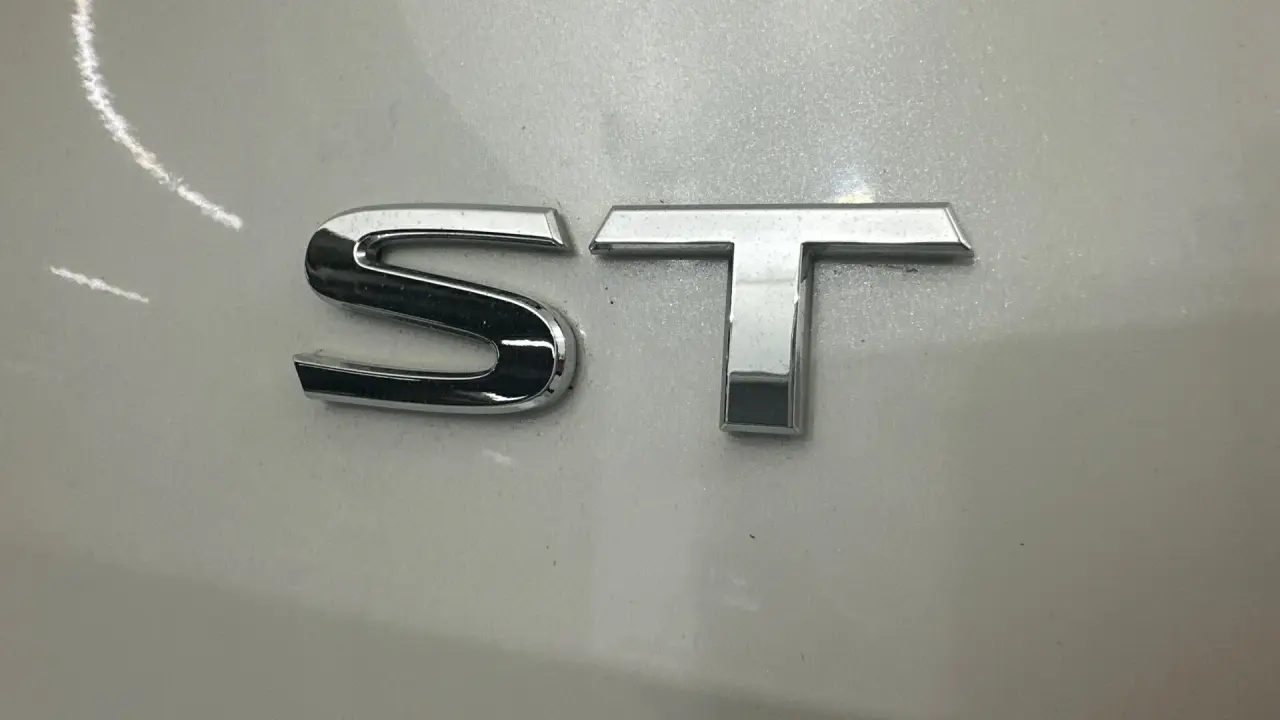 2019 Nissan X-Trail Gallery Image 18