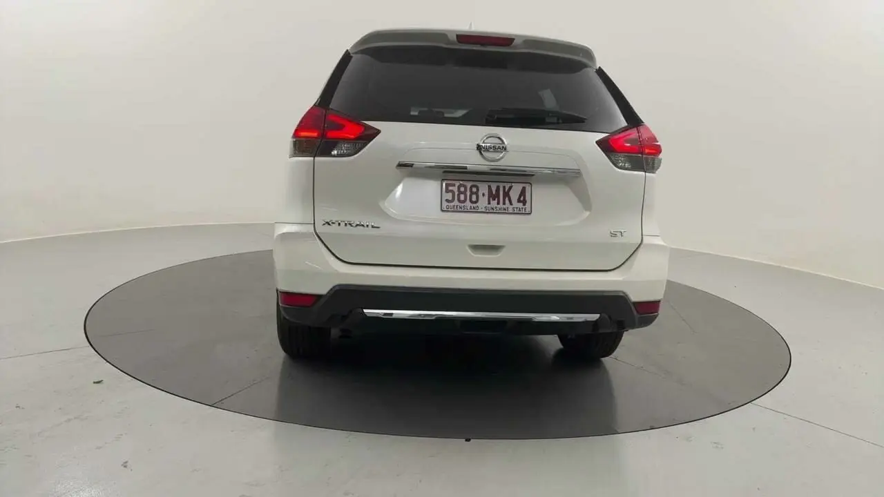 2019 Nissan X-Trail Gallery Image 4