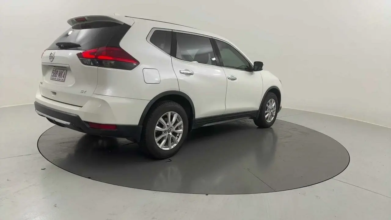 2019 Nissan X-Trail Gallery Image 5