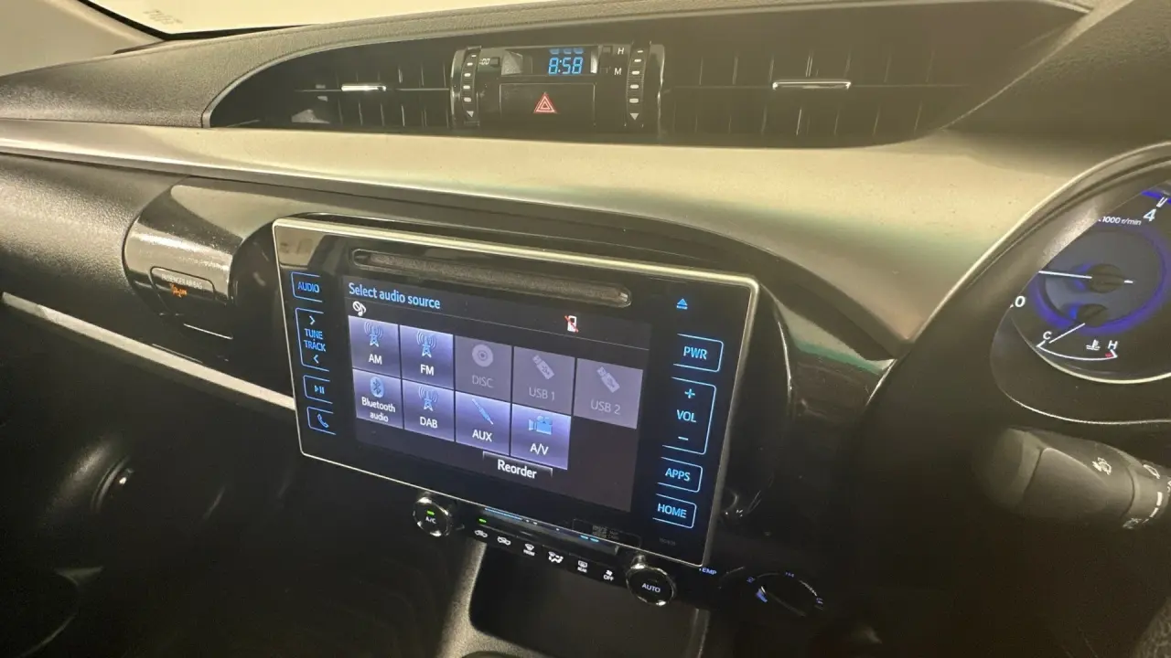 2019 Toyota Hilux Gallery Image 13