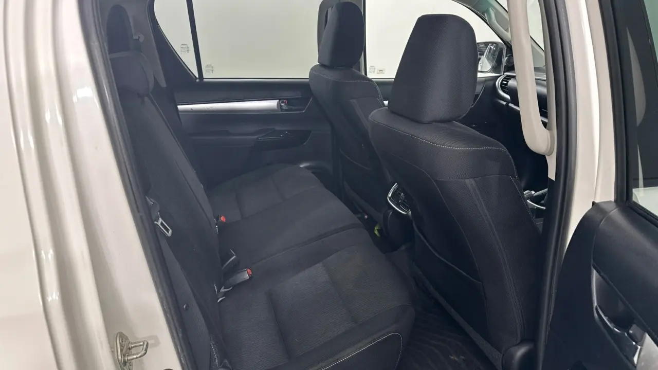 2019 Toyota Hilux Gallery Image 17