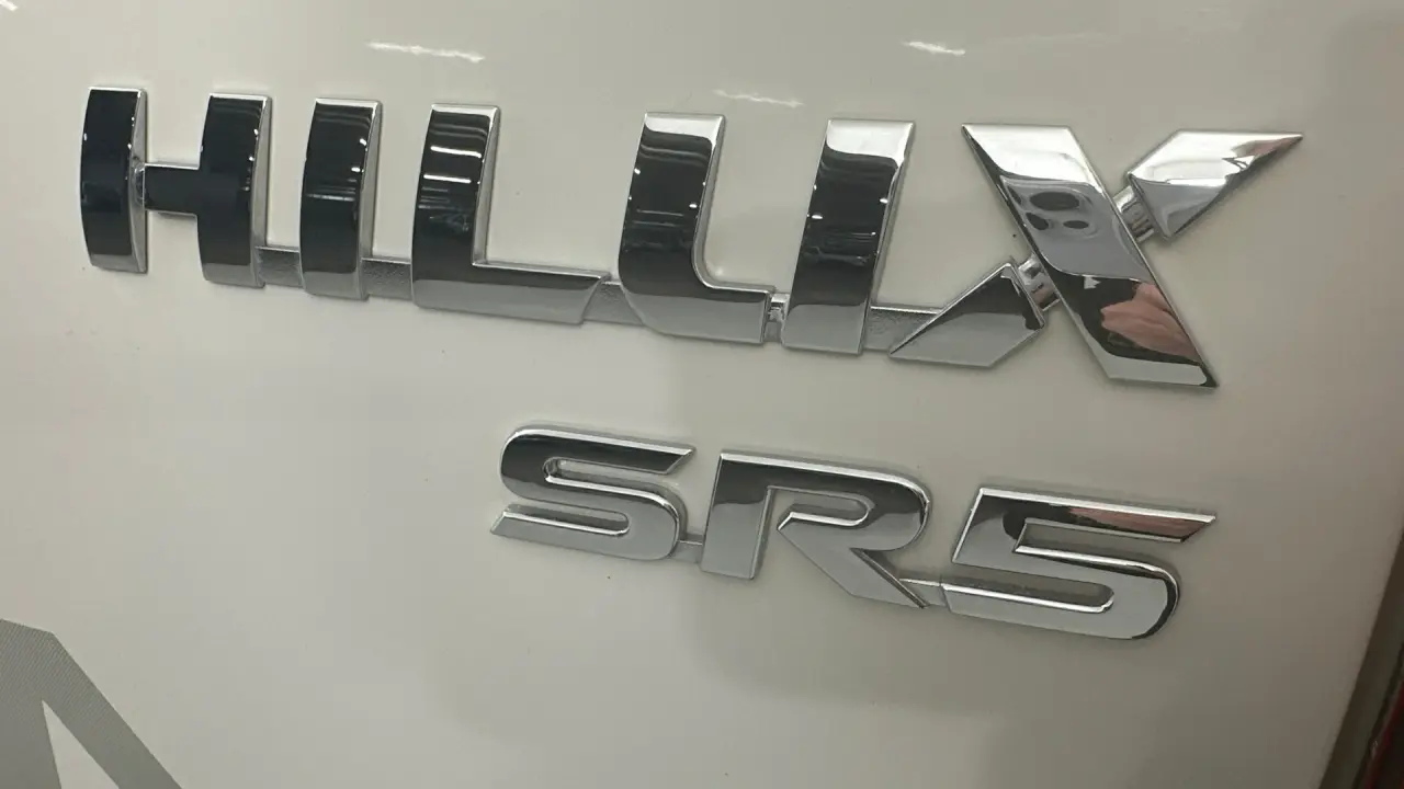 2019 Toyota Hilux Gallery Image 18