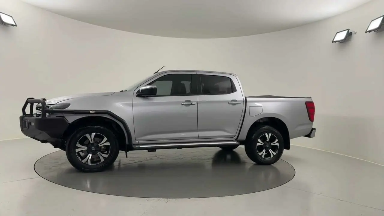 2021 Mazda BT-50 Gallery Image 2