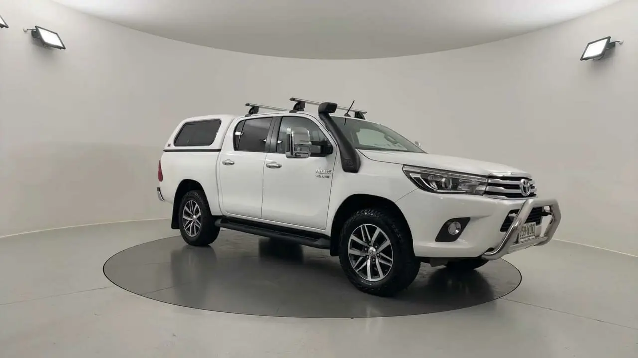 2016 Toyota Hilux Gallery Image 7