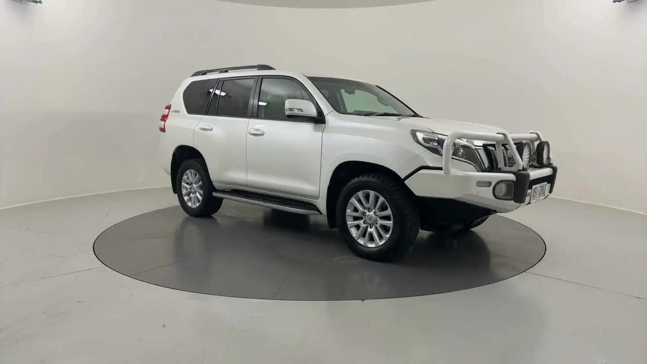 2016 Toyota Landcruiser Prado Gallery Image 23