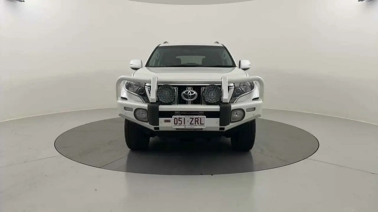 2016 Toyota Landcruiser Prado Gallery Image 8