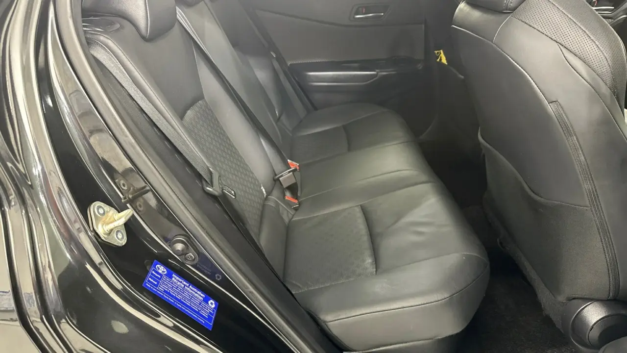 2021 Toyota C-HR Gallery Image 19