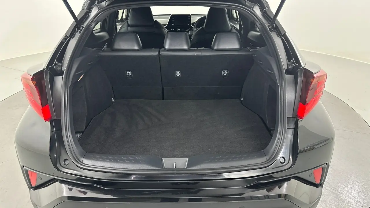 2021 Toyota C-HR Gallery Image 20