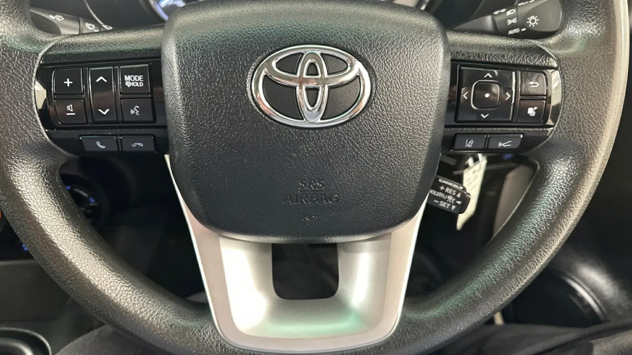 2020 Toyota Hilux Gallery Image 10