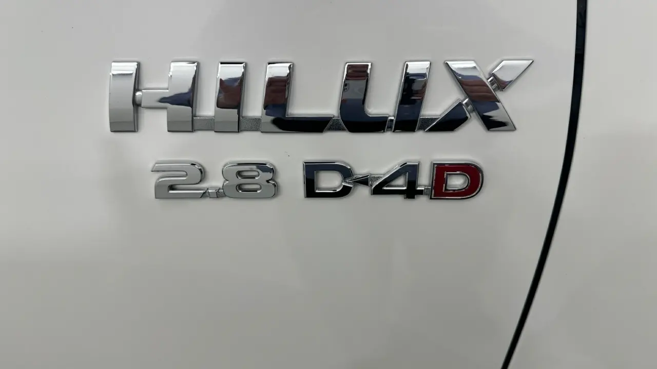2020 Toyota Hilux Gallery Image 16