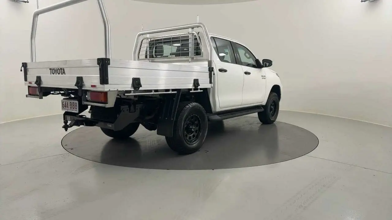 2020 Toyota Hilux Gallery Image 5