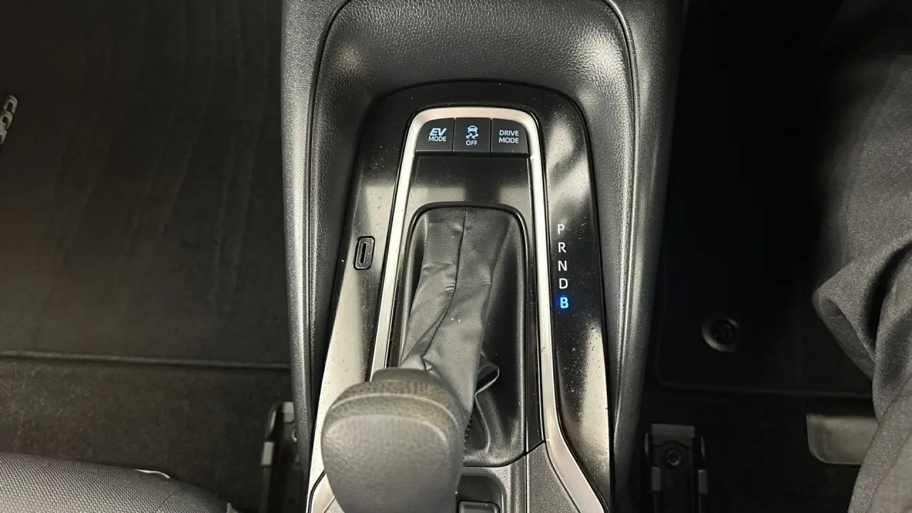 2022 Toyota Corolla Gallery Image 13