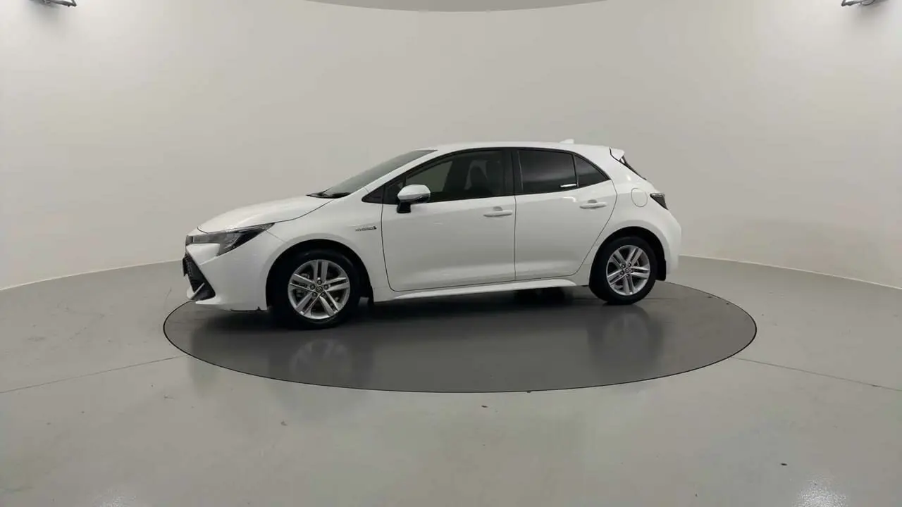 2022 Toyota Corolla Gallery Image 2