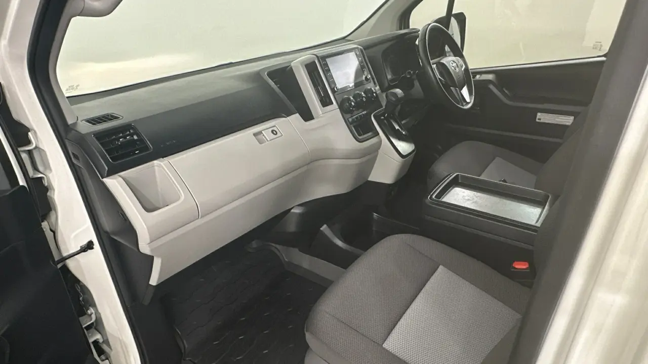 2022 Toyota HiAce Gallery Image 15