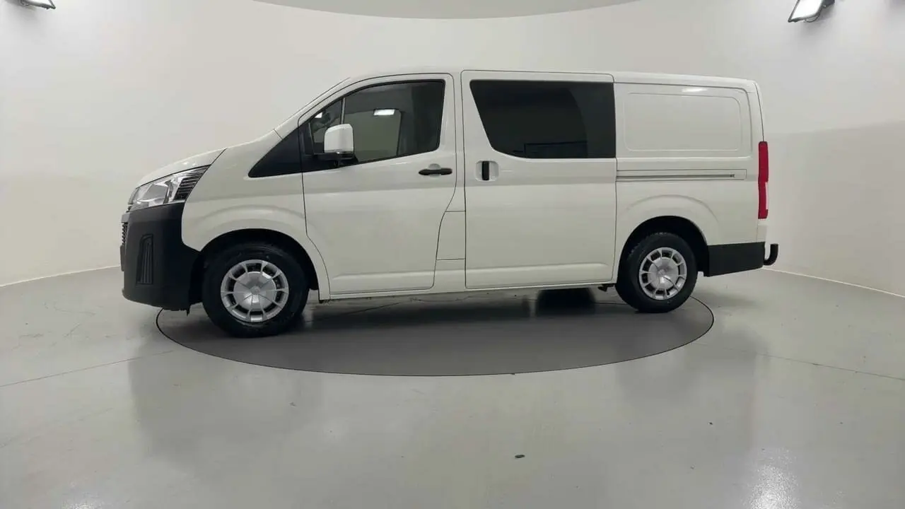 2022 Toyota HiAce Gallery Image 2