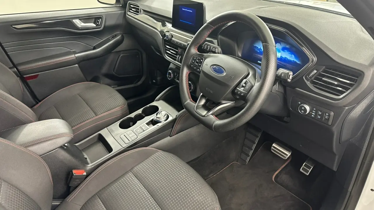 2021 Ford Escape Gallery Image 15