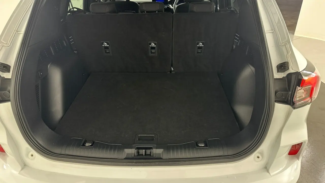 2021 Ford Escape Gallery Image 18