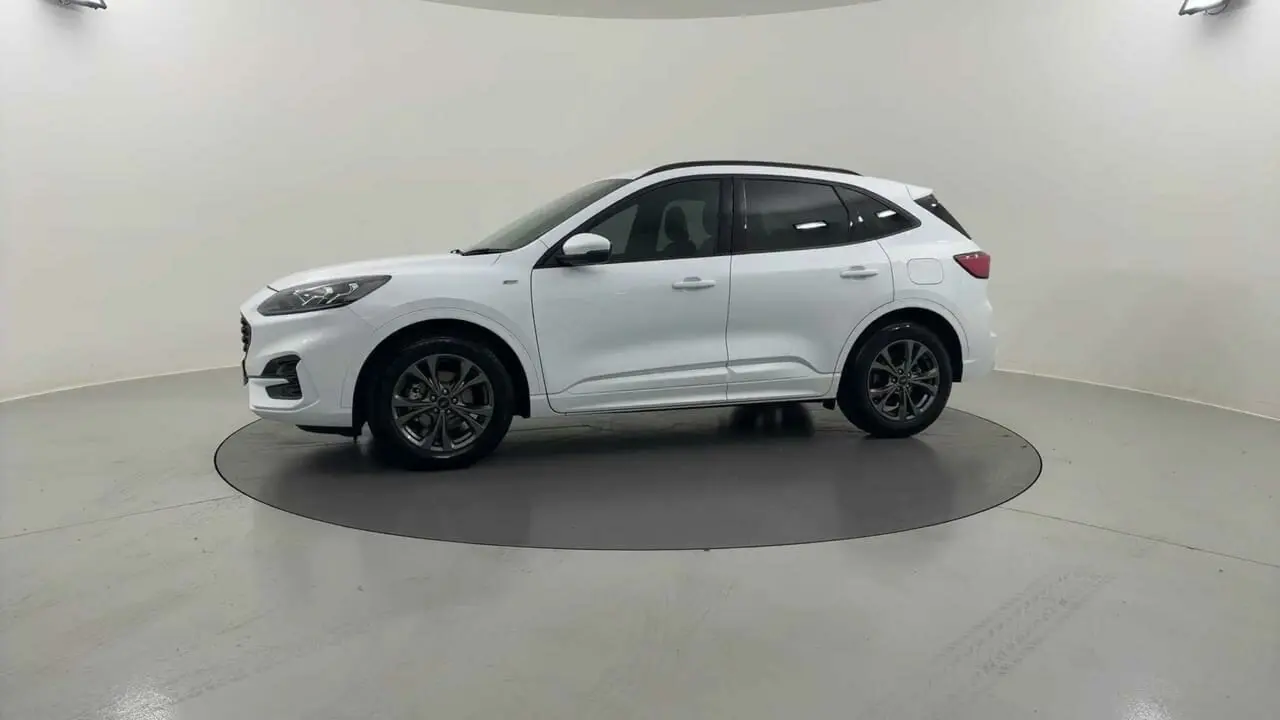 2021 Ford Escape Gallery Image 2